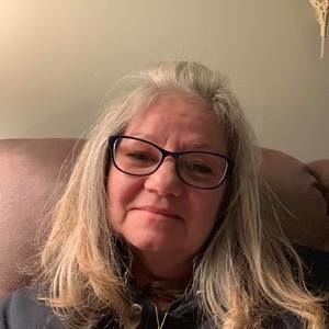 Meet your Posher, Ellen